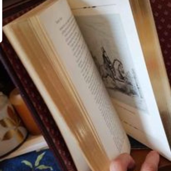 1st Ed Vanity Fair Collector Condition unread - Picture 5 of 10